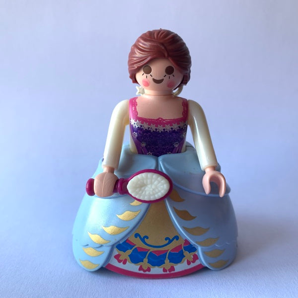 Dama 4